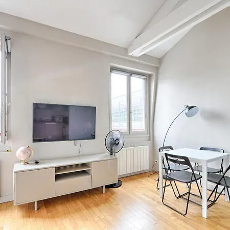 St Dom Face - Vue Tour Eiffel Apartment *