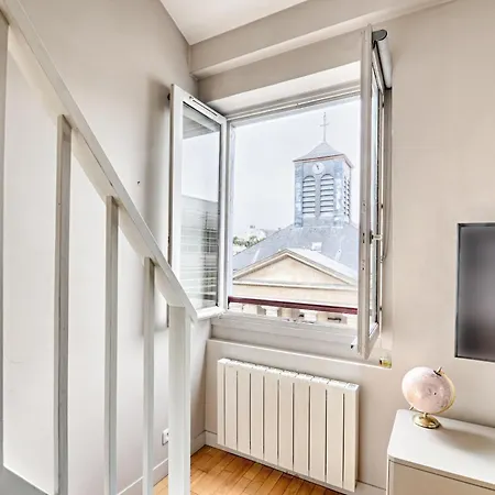 St Dom Face - Vue Tour Eiffel Apartment Paris